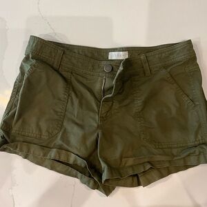 Hinge shorts, size 6
